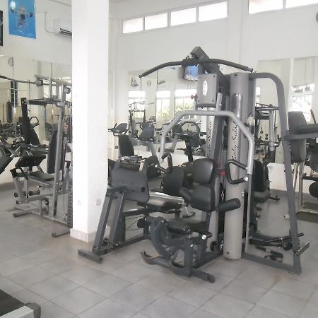 薇薇宫酒店 Matadi 外观 照片